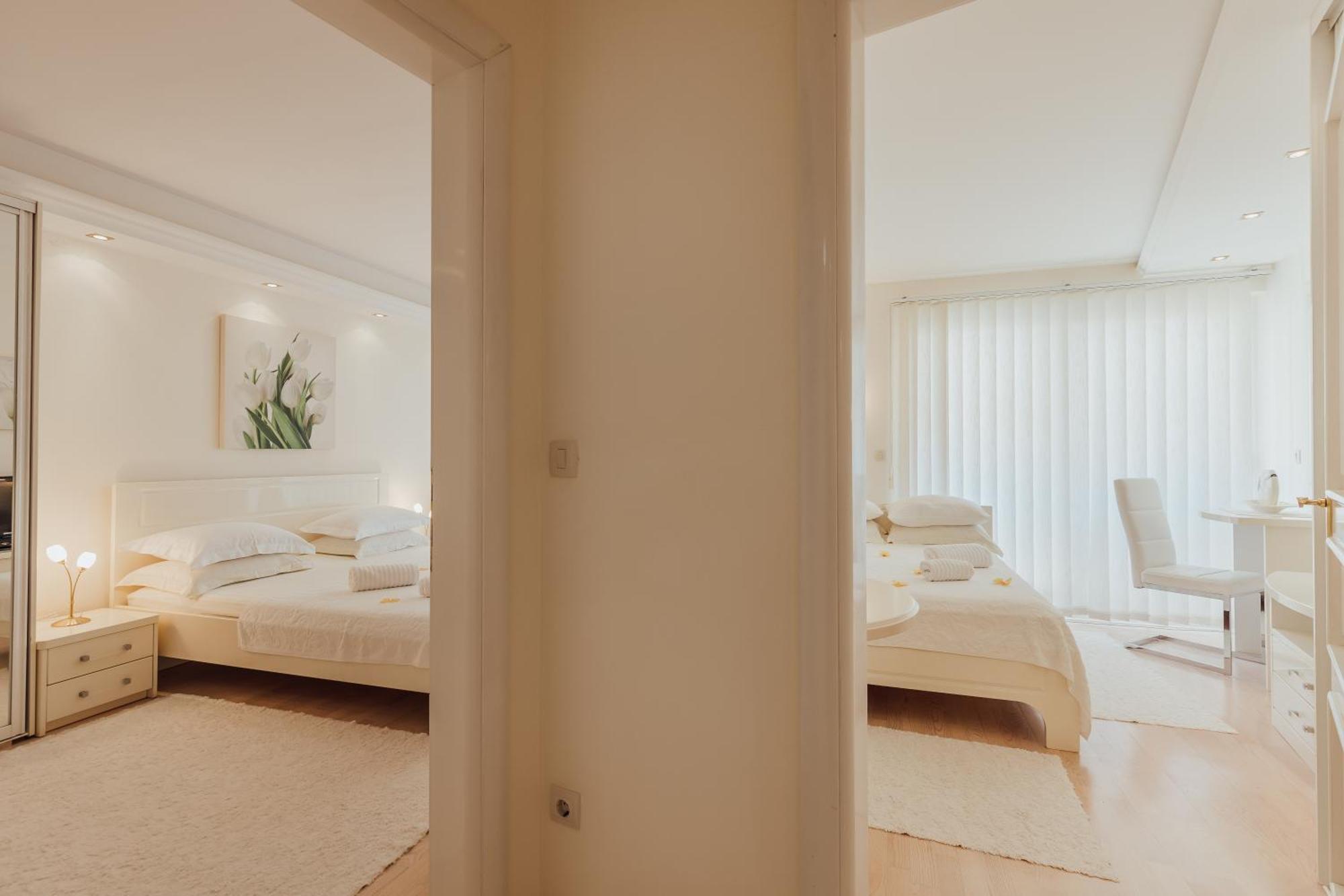 Apartments Porobic ヘルツェグ・ノヴィ エクステリア 写真