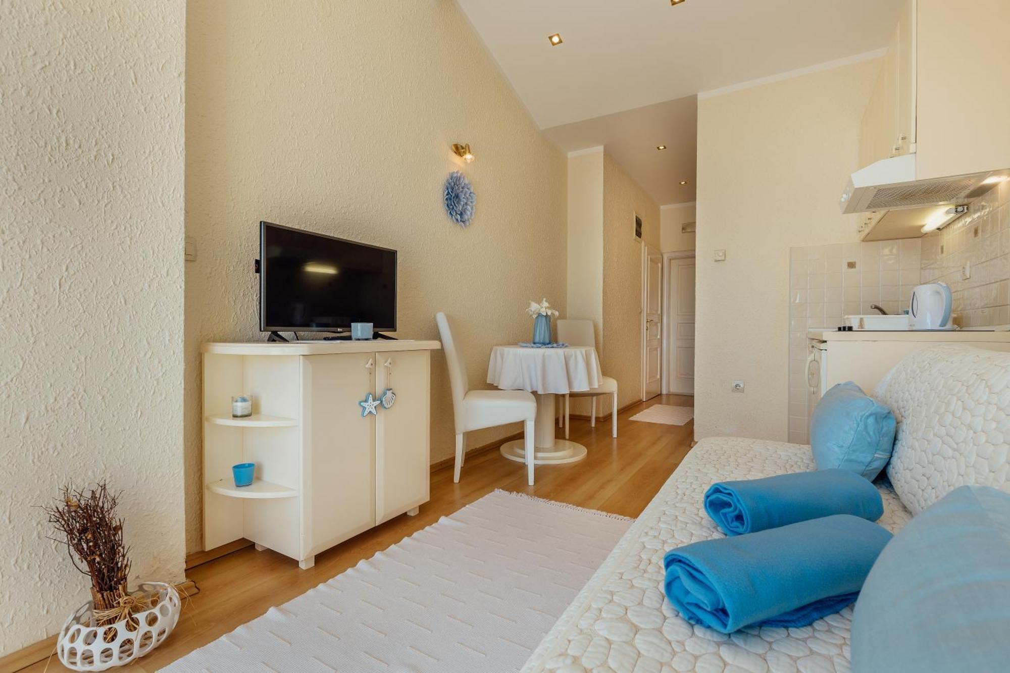 Apartments Porobic ヘルツェグ・ノヴィ エクステリア 写真